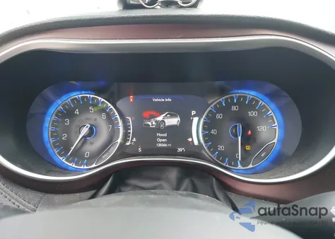 2017 Chrysler Pacifica Limited z USA, uszkodzony, nr VIN 2C4RC1GG3HR588744